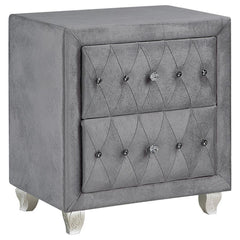 Deanna Grey Queen Bed 4 Pc Set - MyWaynesHome #