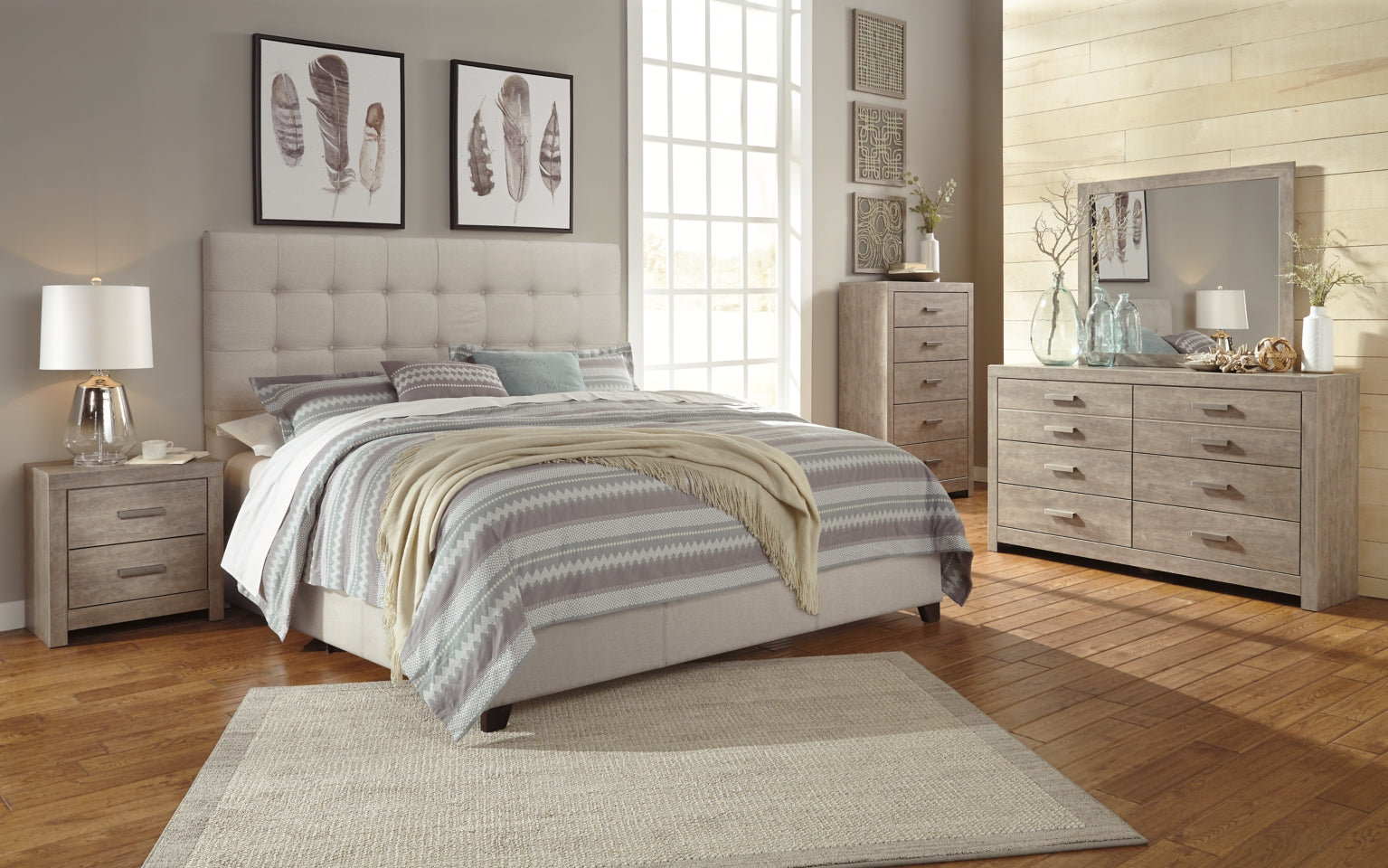 Dolante Queen Upholstered Bed - MyWaynesHome #