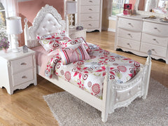 Exquisite Twin Poster Bed - MyWaynesHome #