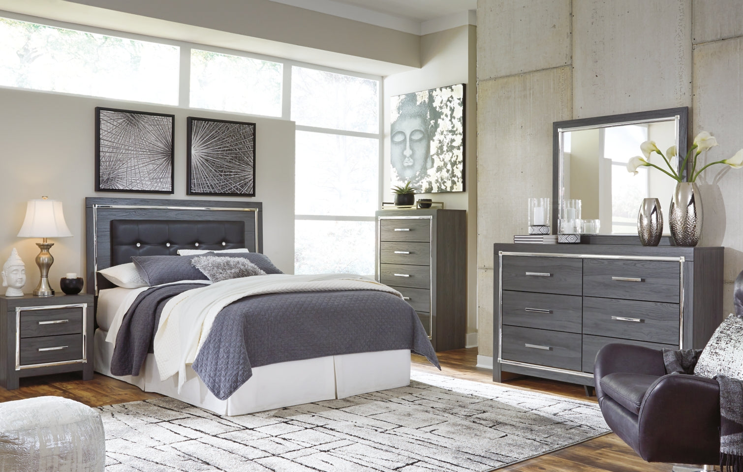 Lodanna Queen/Full Upholstered Panel Headboard Bed with Mirrored Dresser and 2 Nightstands