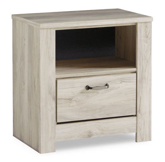 Bellaby Queen Panel Headboard Bed with Mirrored Dresser and 2 Nightstands - MyWaynesHome #