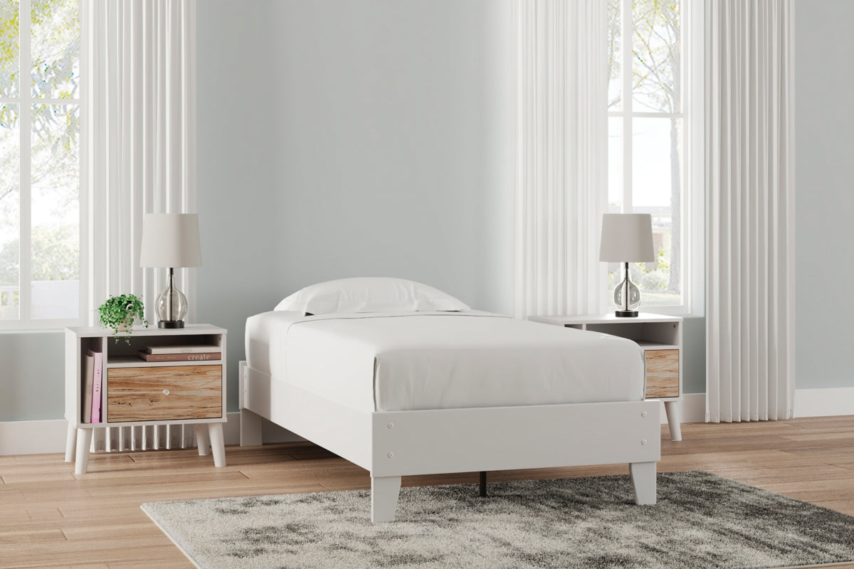 Piperton Queen Platform Bed - MyWaynesHome #