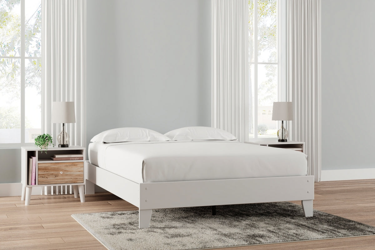 Piperton Queen Platform Bed - MyWaynesHome #